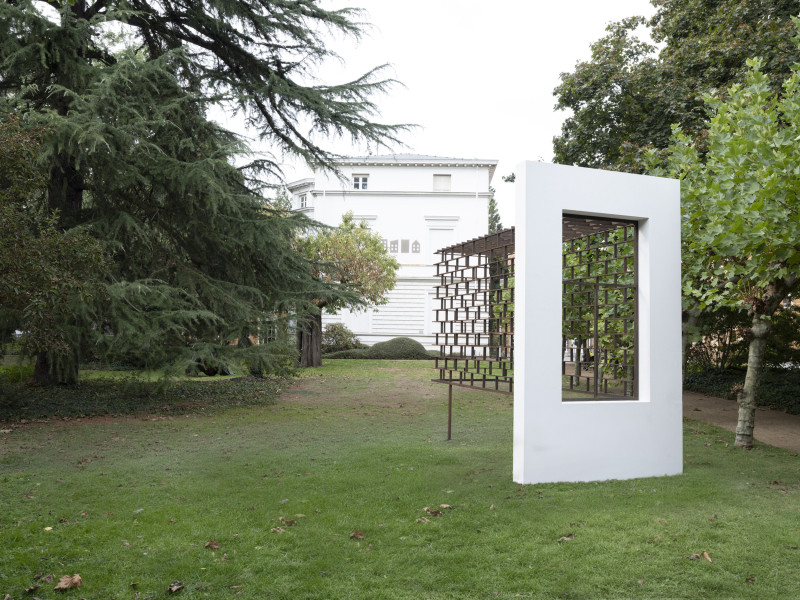 Inverted Window