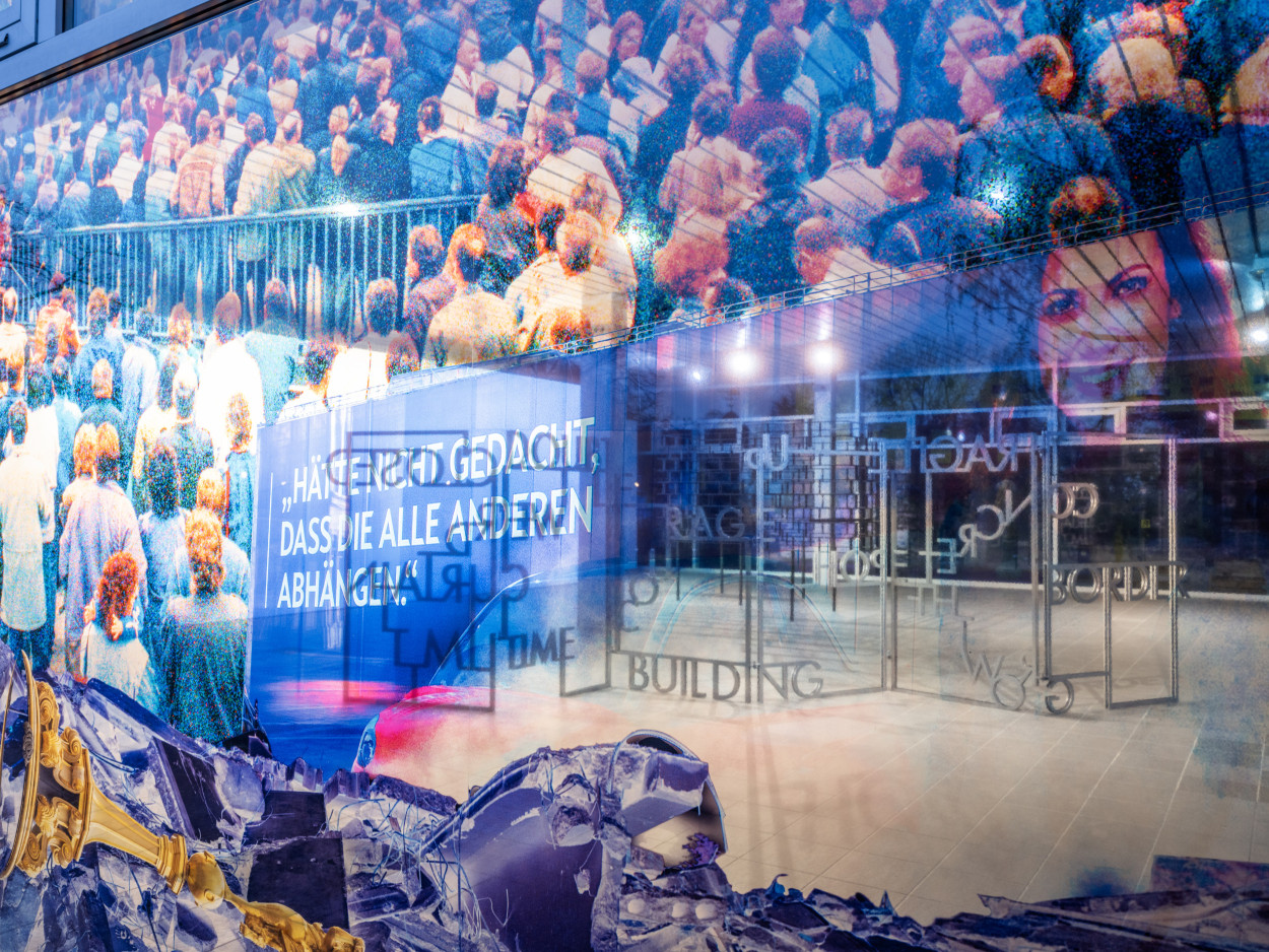 In the Interspace of Utopian Consciousness